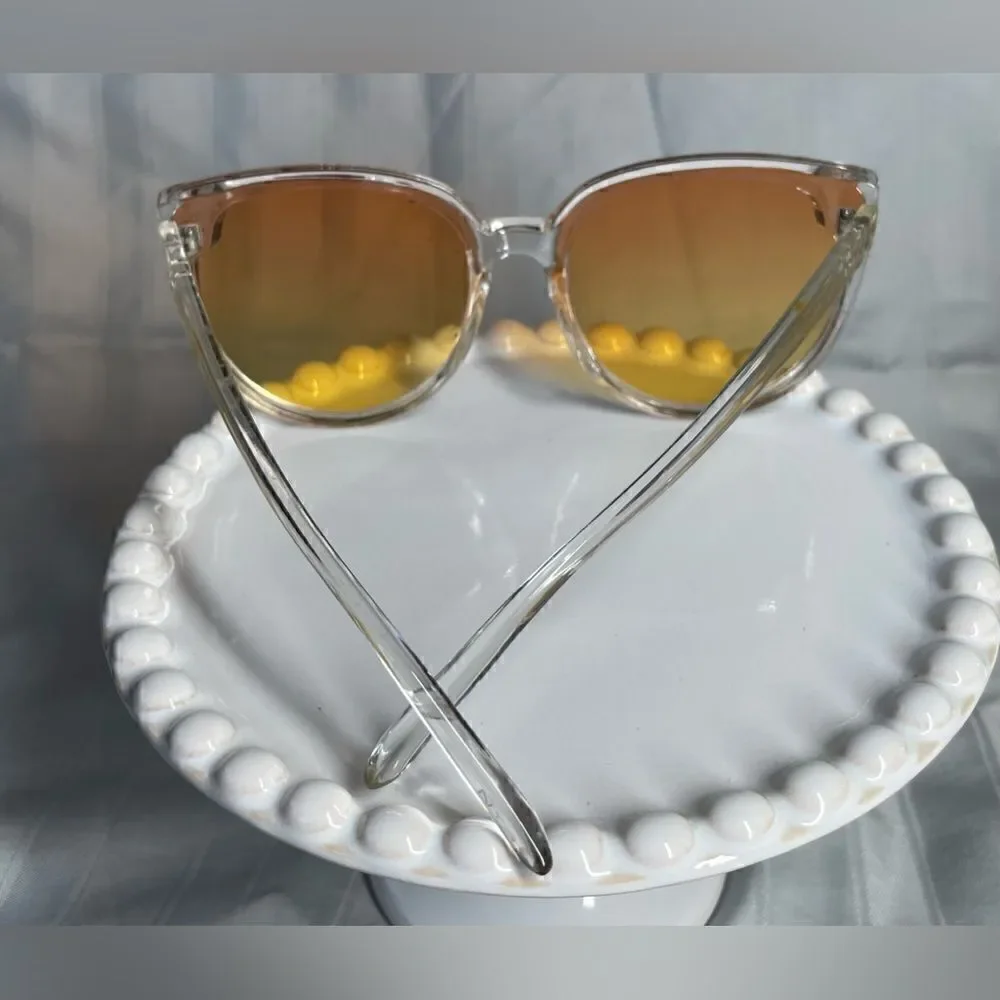 🔥❤️🔥 2 Oversized Retro Pairs of Sunglasses Tinted Lenses Photos Included…